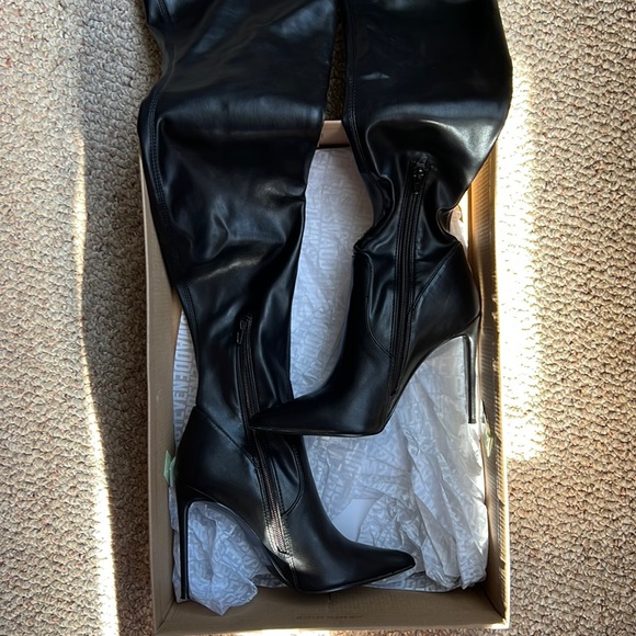 Steve Madden Shoes - Steve Madden Vava Black Paris Stiletto Heels